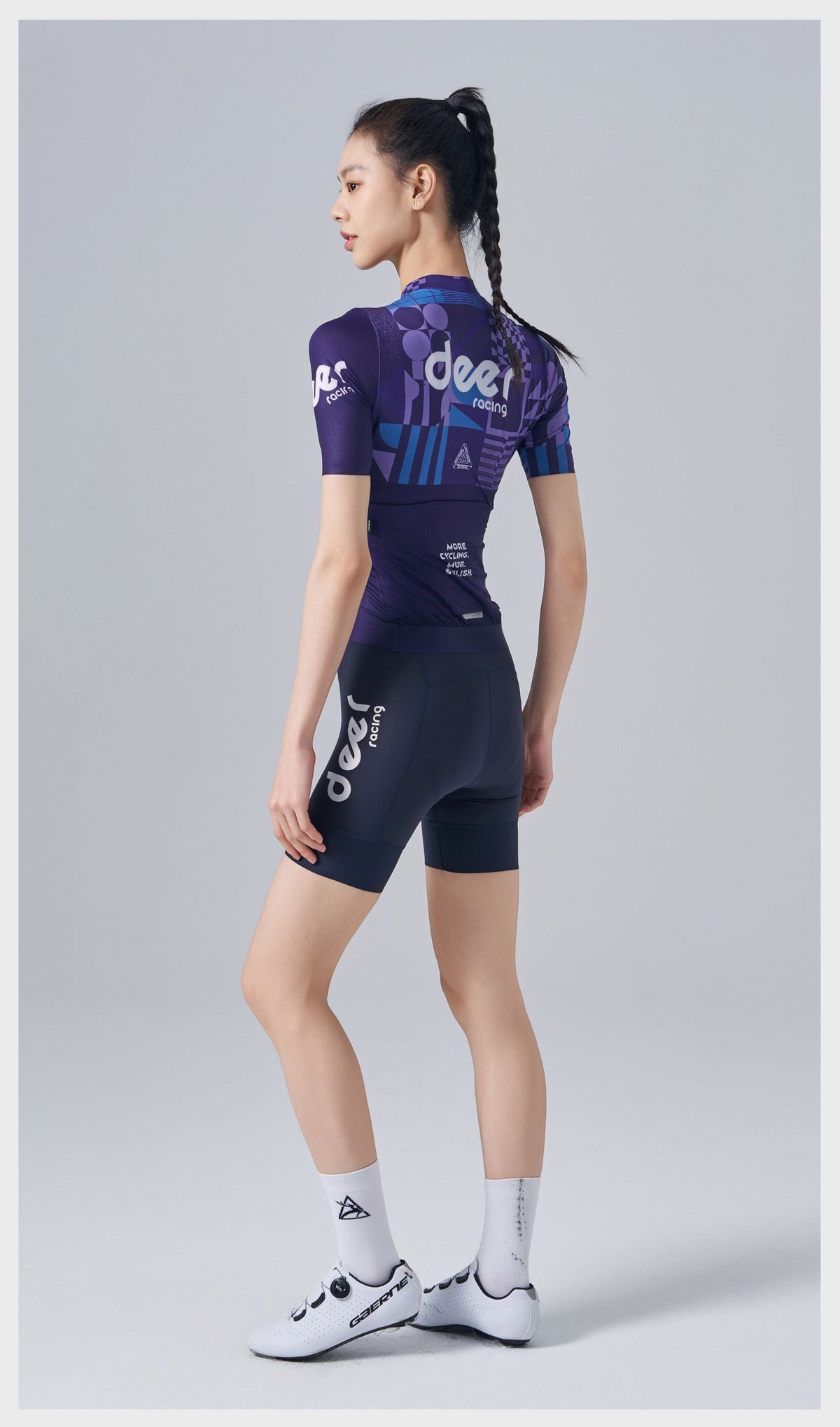 Race-Fit Full-Zip Cycling Jersey with Divided Rear Pockets — product story image 20 of 23