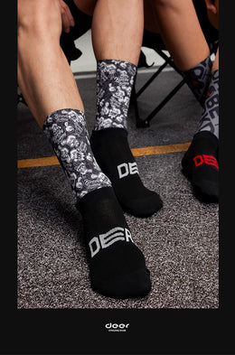 Treading Waves Breathable Compression Cycling Socks — thumbnail 15 of 21