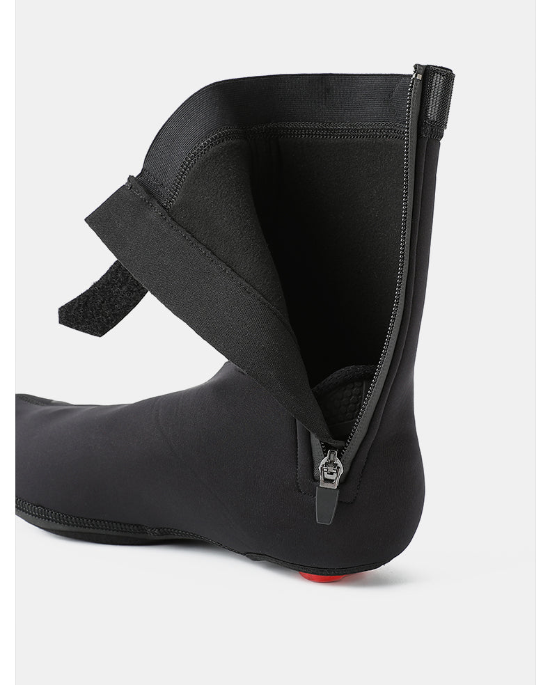 Fleece-Lined Neoprene Road Cycling Shoe Covers with Reflective Details — product story image 14 of 20