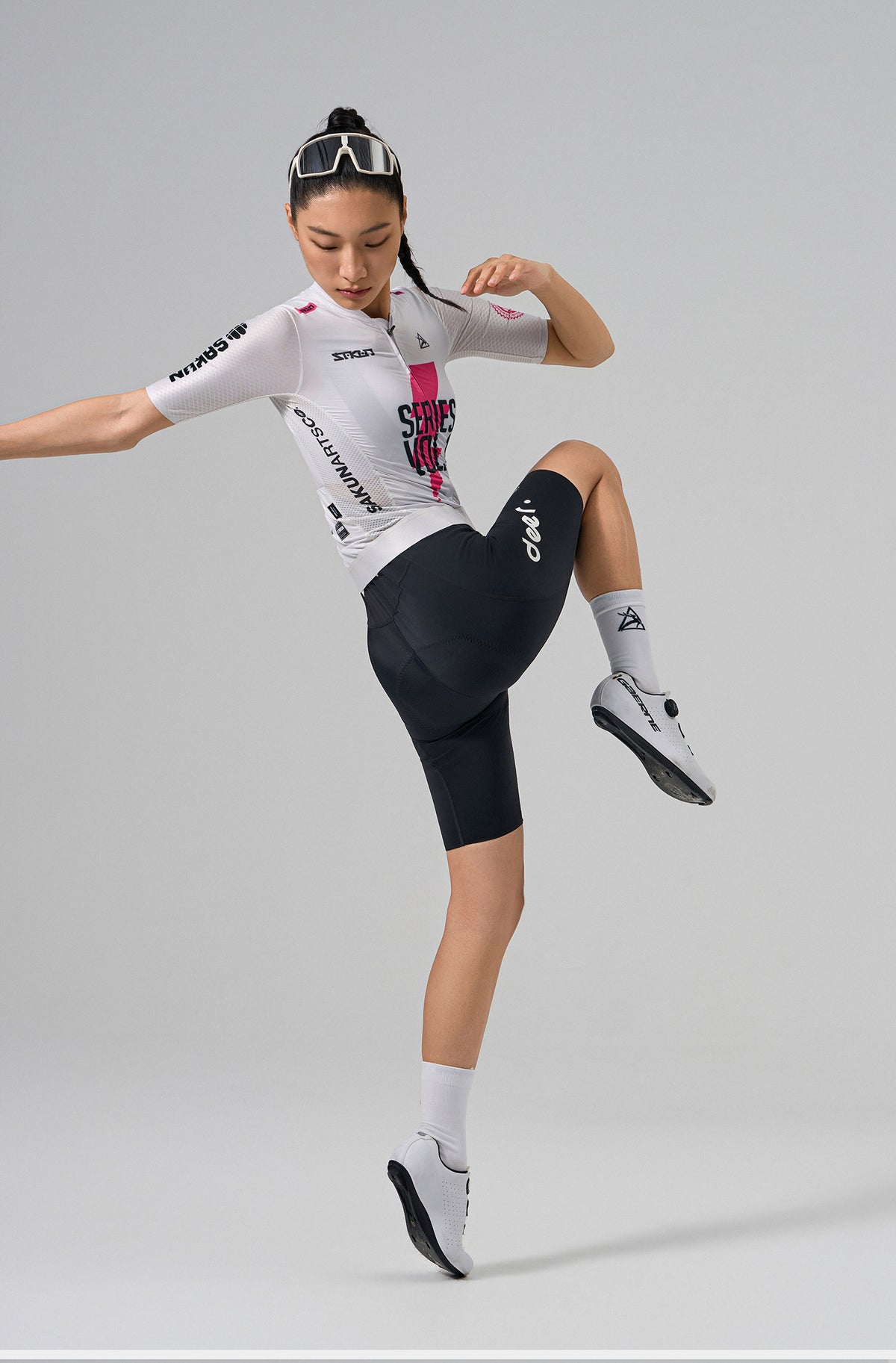 SAKUN x DEER cycling jersey — product photograph