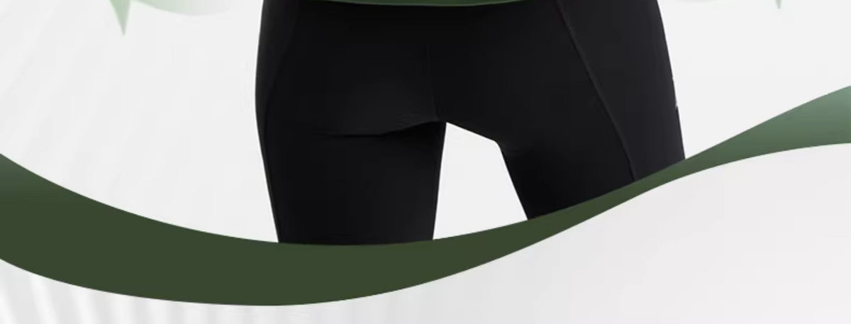 Women's Ultralight Water-Repellent Road Cycling Vest — product story image 12 of 37
