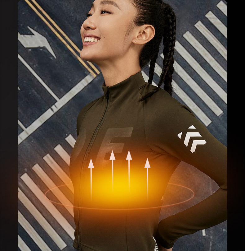 Women's AirWarm Fleece Long-Sleeve Cycling Jersey with Four Pockets — product story image 23 of 40